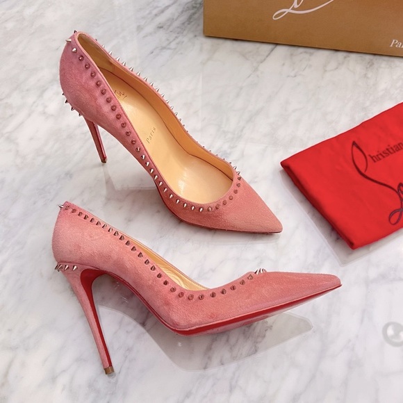 Christian Louboutin Shoes - Beautiful Christian Louboutin Anjalina suede heels dusty pink